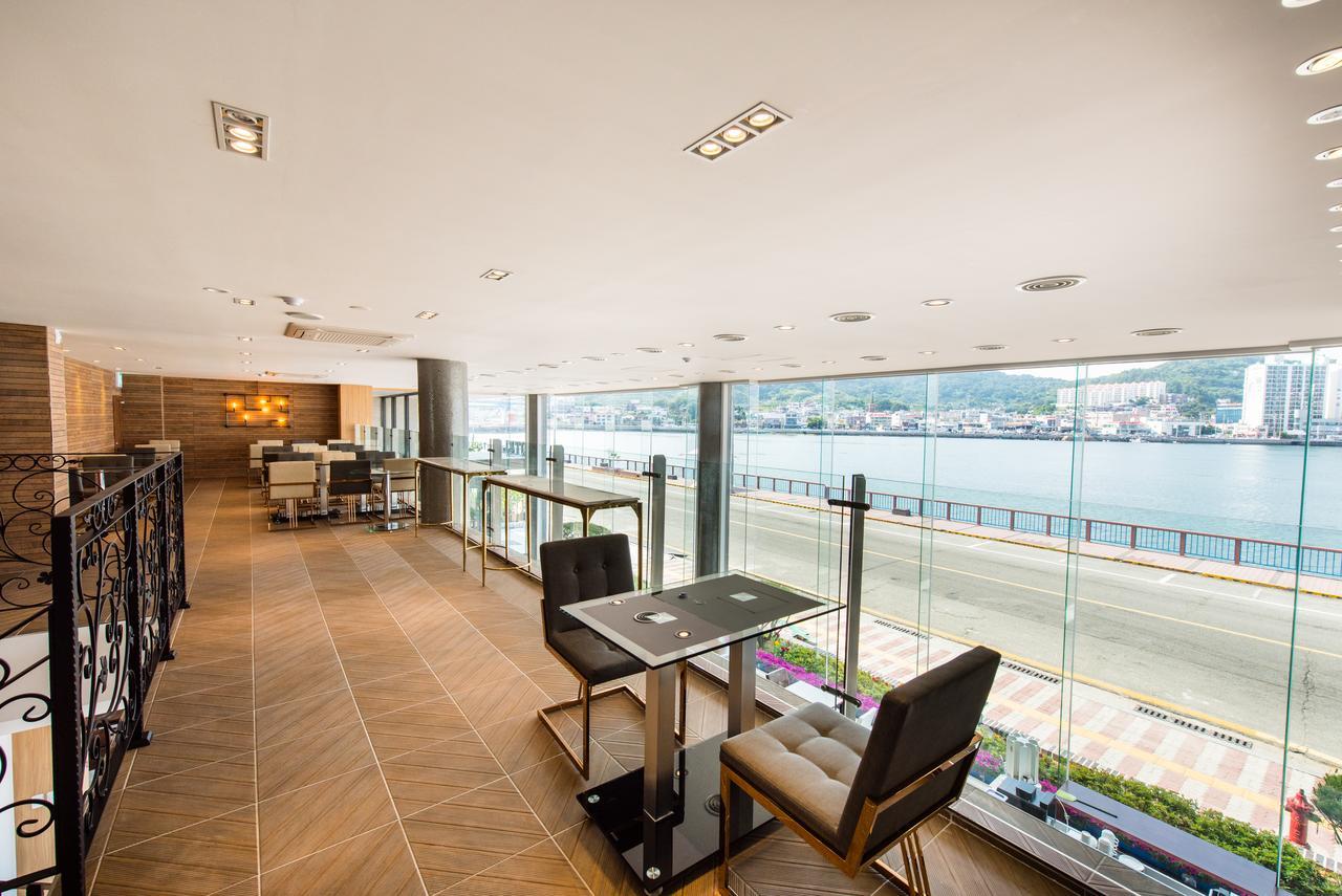 Fortuna Hotel Tongyeong Exterior photo