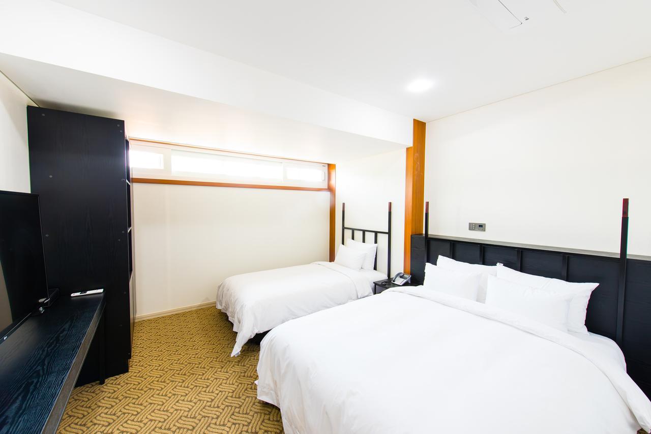 Fortuna Hotel Tongyeong Exterior photo
